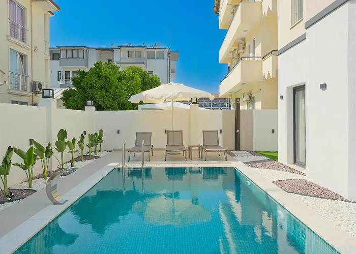 The B House Дом отдыха